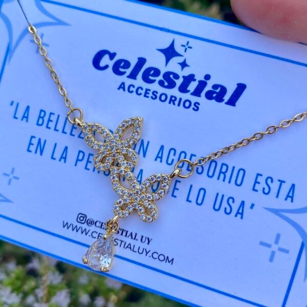 Collares con mariposas