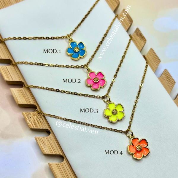 COLLARES DE ACERO CON BAÑO DE ORO REAL 18K FLORES HAWAIANAS 2